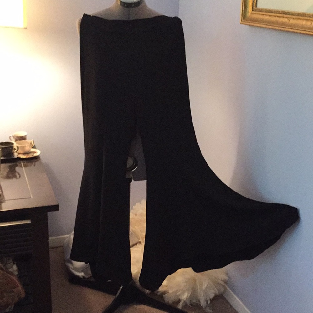 Trumpet leg pants